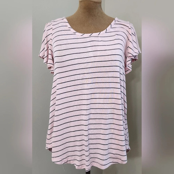 Signature Studio Tops - Signature studio Womens size M lightweight stretchy Pink/black  Lace Up Back.